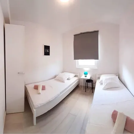 Irina Apartman Mandre