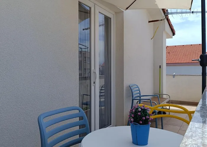 Irina Apartment *
